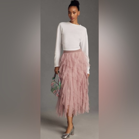Anthropologie ruffled tulle skirt in rose. Size XS petite. Excellent condition! - Picture 3 of 5